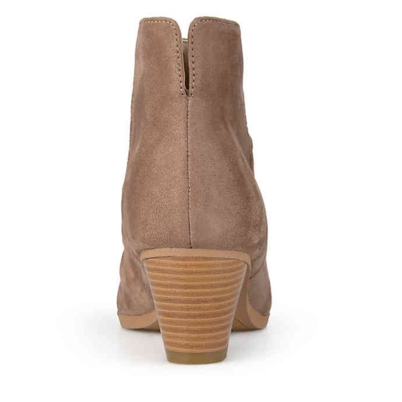 Tan In Sight Ruched Top Block Heel Ankle Bootie - Picture 3 of 5